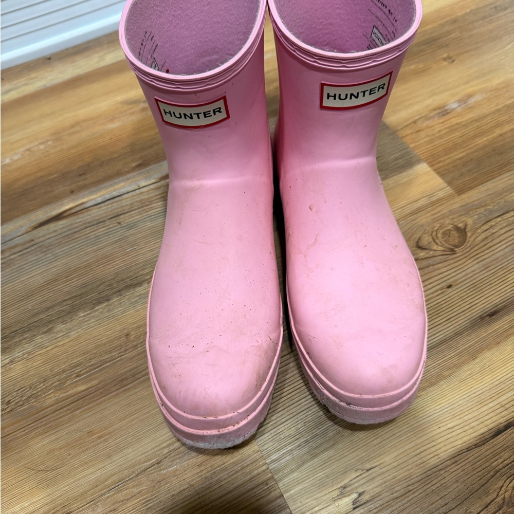 Women’s Hunter Pink Rain Boots